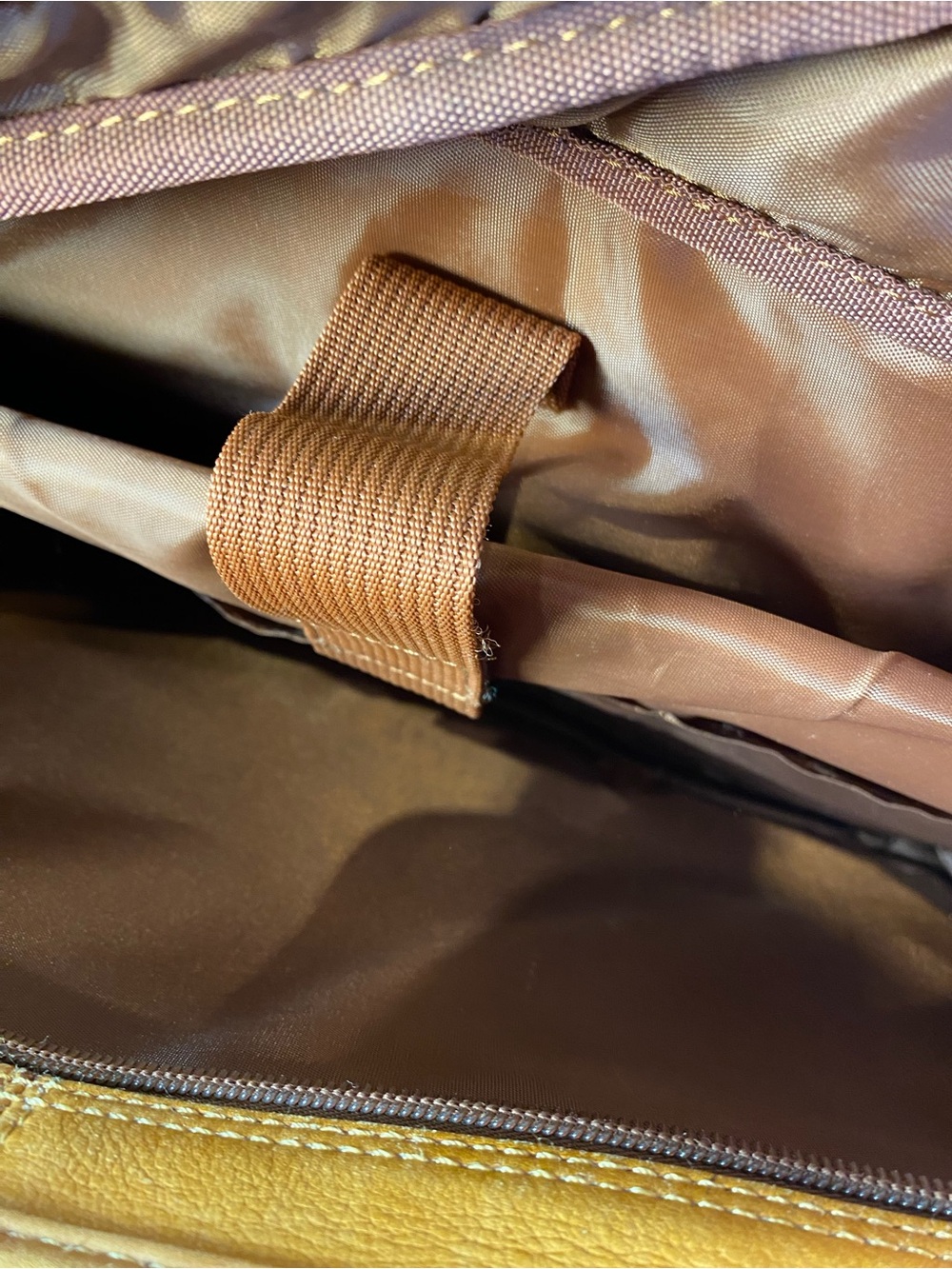 Wilsons Tan Leather Messenger Padded Laptop Bag Briefcase Shoulder Strap Pockets - Picture 13 of 16
